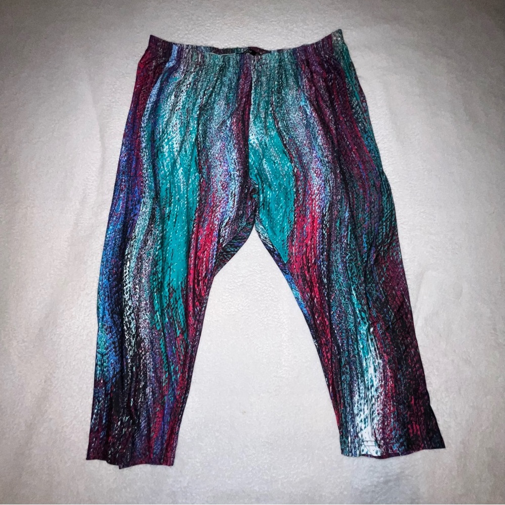 Colorful Abstract Patterned capri leggings Pants